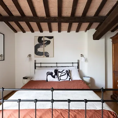 아파트 Penthouse Palazzo Delle Maschere