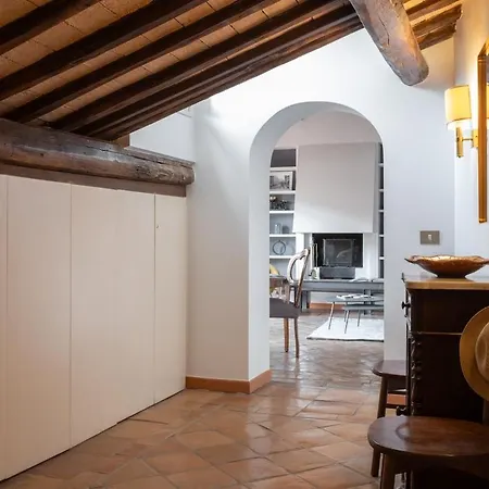 Penthouse Palazzo Delle Maschere Rom