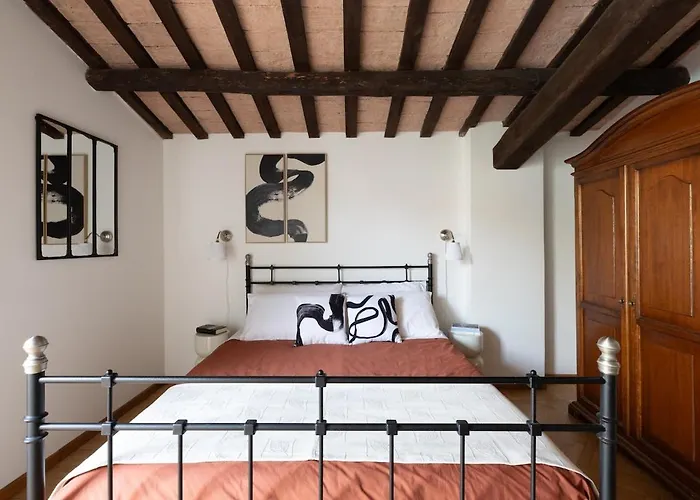 아파트 Penthouse Palazzo Delle Maschere